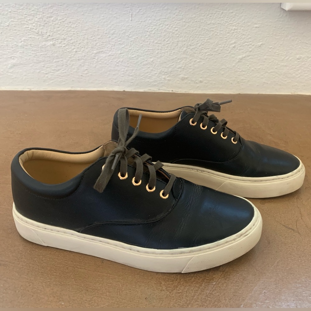 Nisolo Elayna Black Leather Waterproff Fashion Sneaker, 7.5